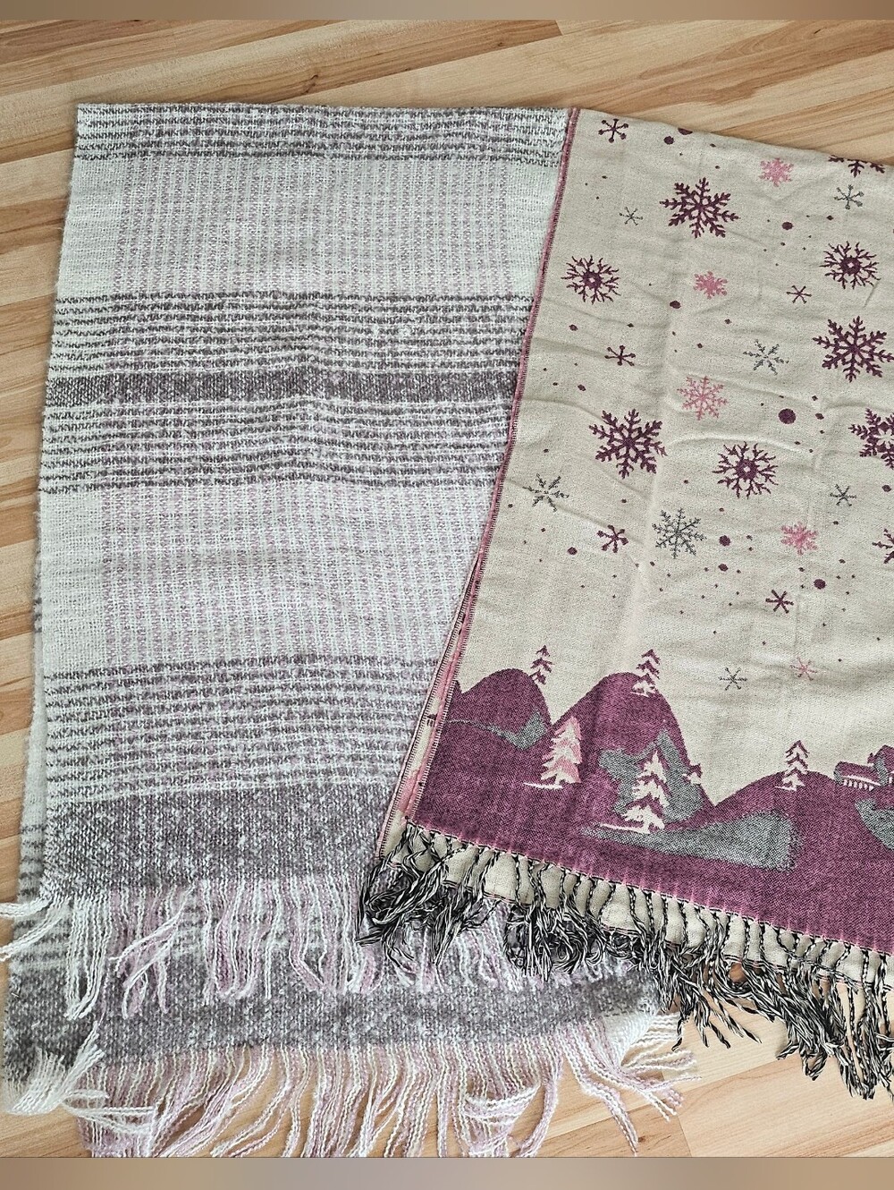 Set Of 2 Winter Scarve/Wrap - Printed Winter Scene